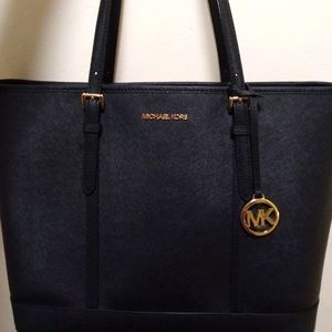 Michael Kors Jet Set Large Travel Saffiano Black Tote
